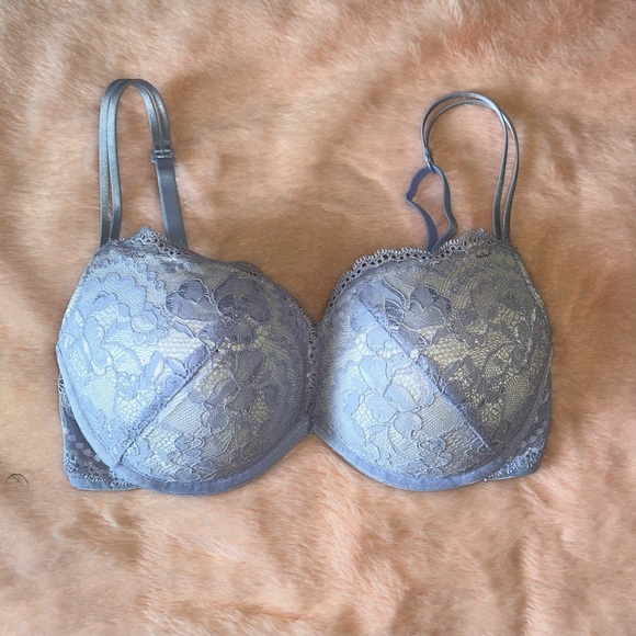 2 for $40 Victoria's Secret Lace Bra - Picture 1 of 10